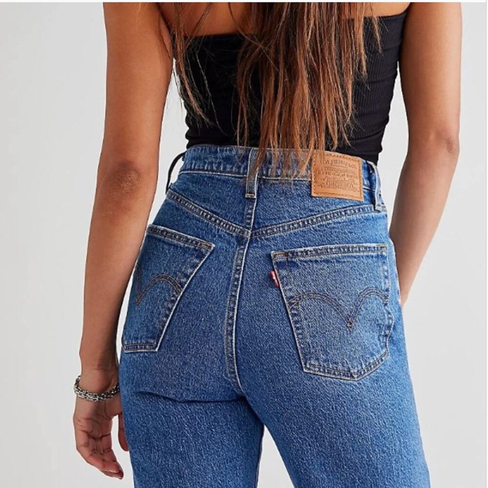Levis Premium Ribcage Straight Leg Jeans Size 25